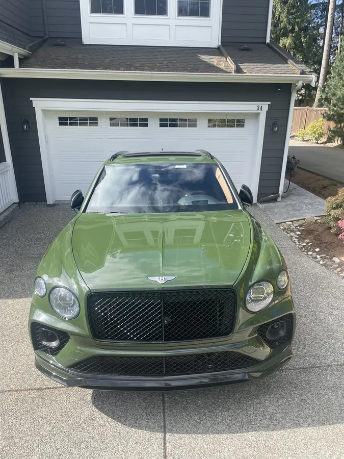 Bentley Bentayga front end in the driveway