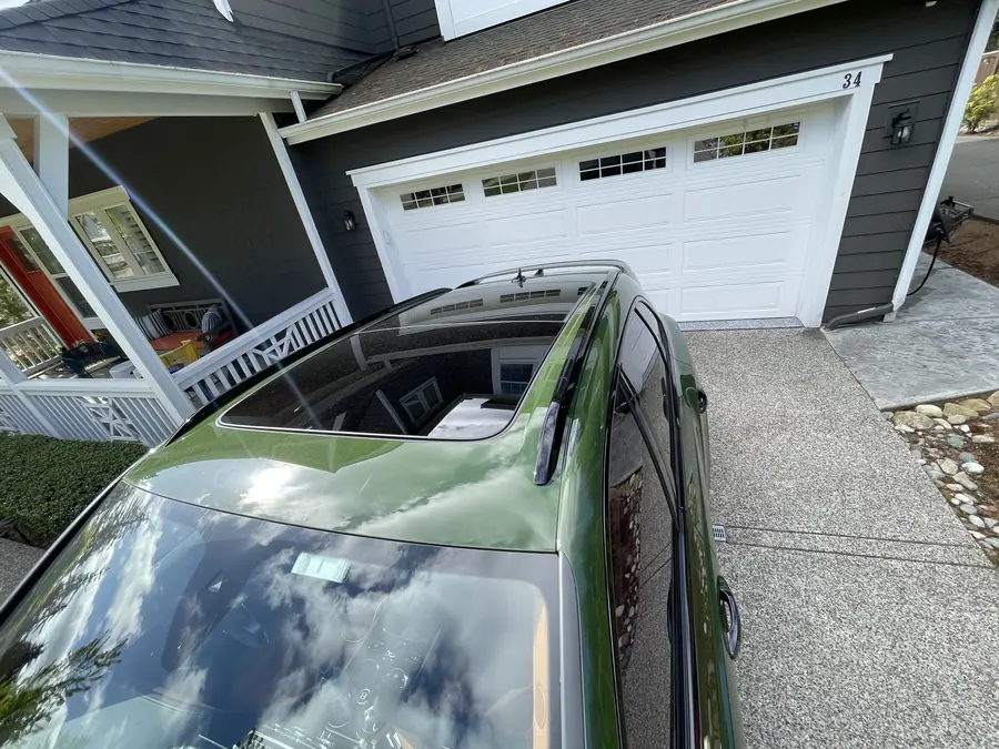 Bentley roof and rails after a wash