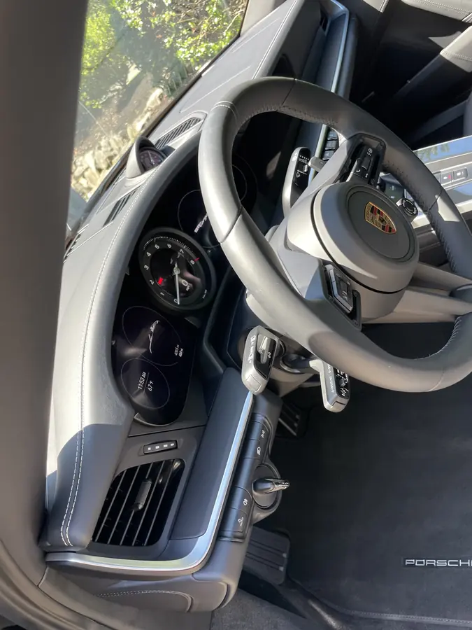 Porsche steering wheel and dash wiped down