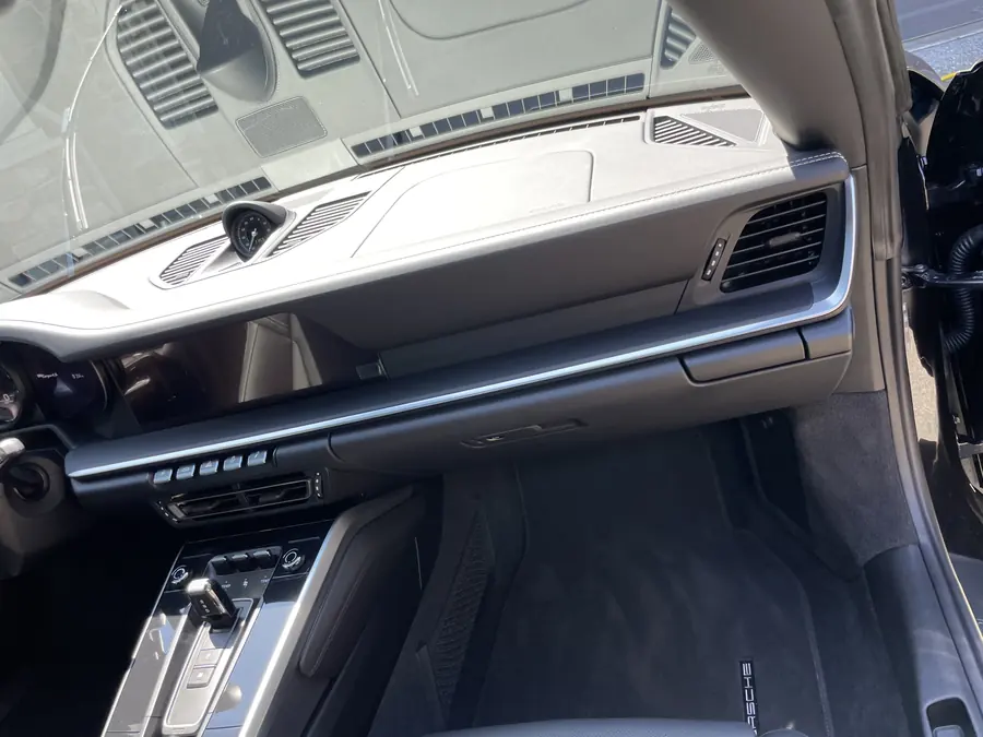 Porsche dashboard and console detailed